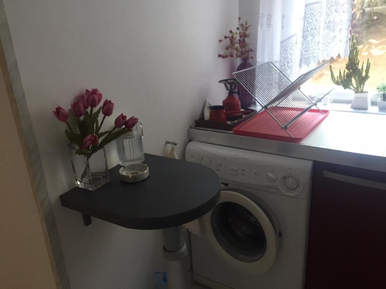Apartment Botanicheskiy Sad Sutomore Exteriör bild